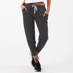 Vuori ‘Performance Jogger’ in Charcoal Heather, Size: Small NWT/Never Worn
